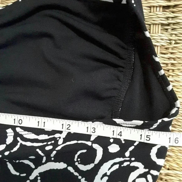 Catalina One peice Swimsuit Size 1X (16W) - Picture 6 of 7